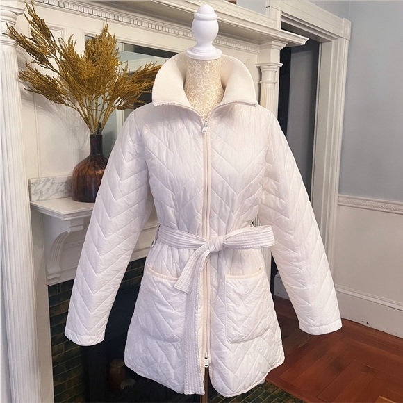 ATHLETA Mendocino Quilted Belted Light Puffer Coat Color Magnolia White Size XS - Picture 3 of 16